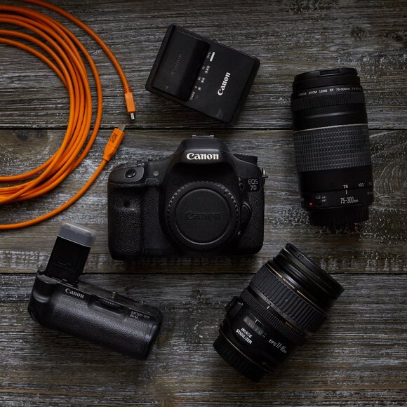Canon Other - Canon 7D Camera Kit | 17-85mm Lens, 75-300mm Lens, Battery Grip, Teather EUC